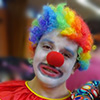 Deux des clowns de la troupe de danseurs de boogie